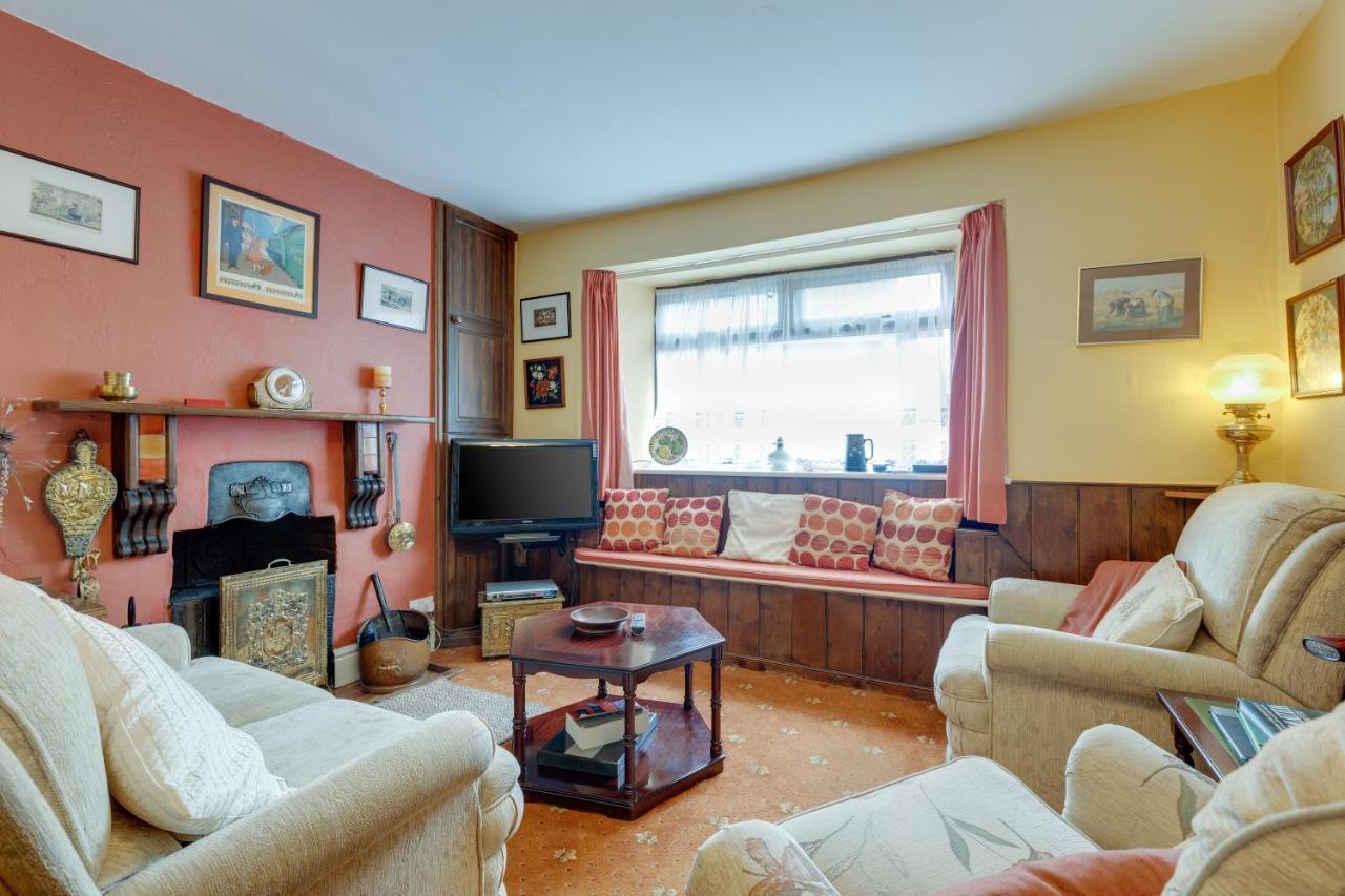 Charming Historical Cottage In Scarborough Bagian luar foto